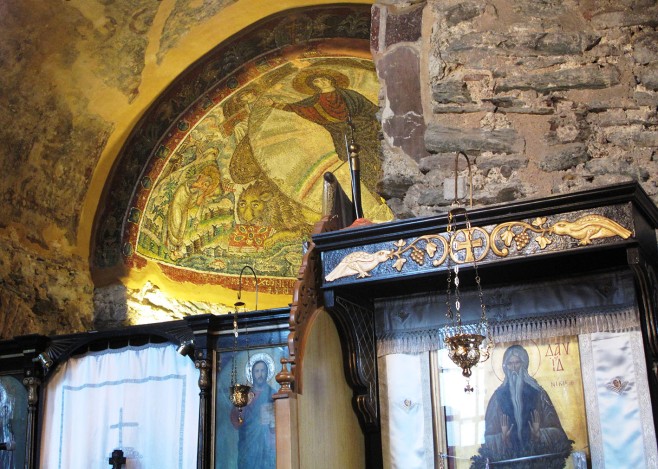 first glimpse of the mosaic in the apse